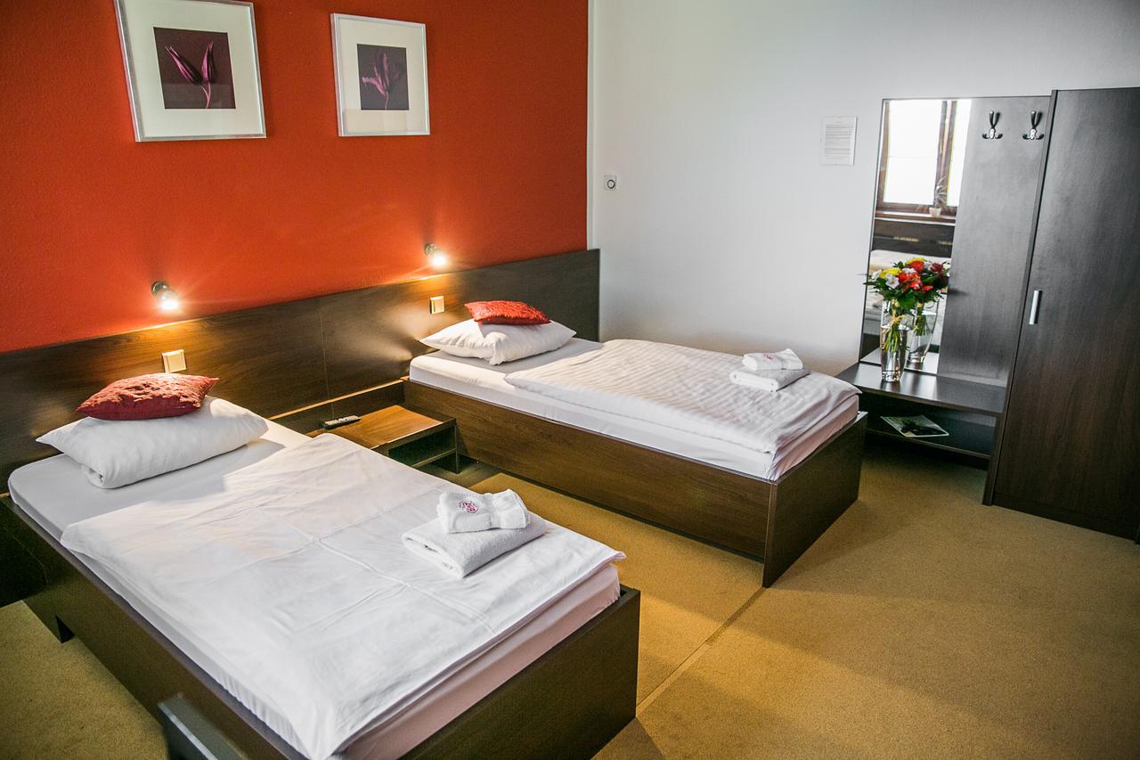 Hotel Best Ostrava Extérieur photo